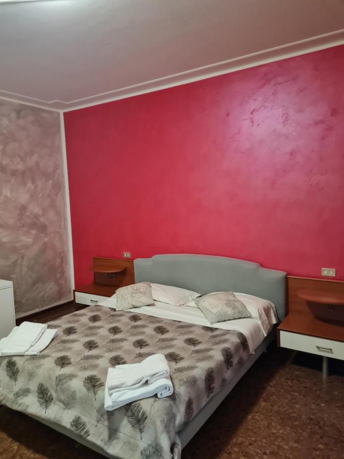 Landlady Airport Orio Bergamo Ida Hotel Orio al Serio Exterior photo